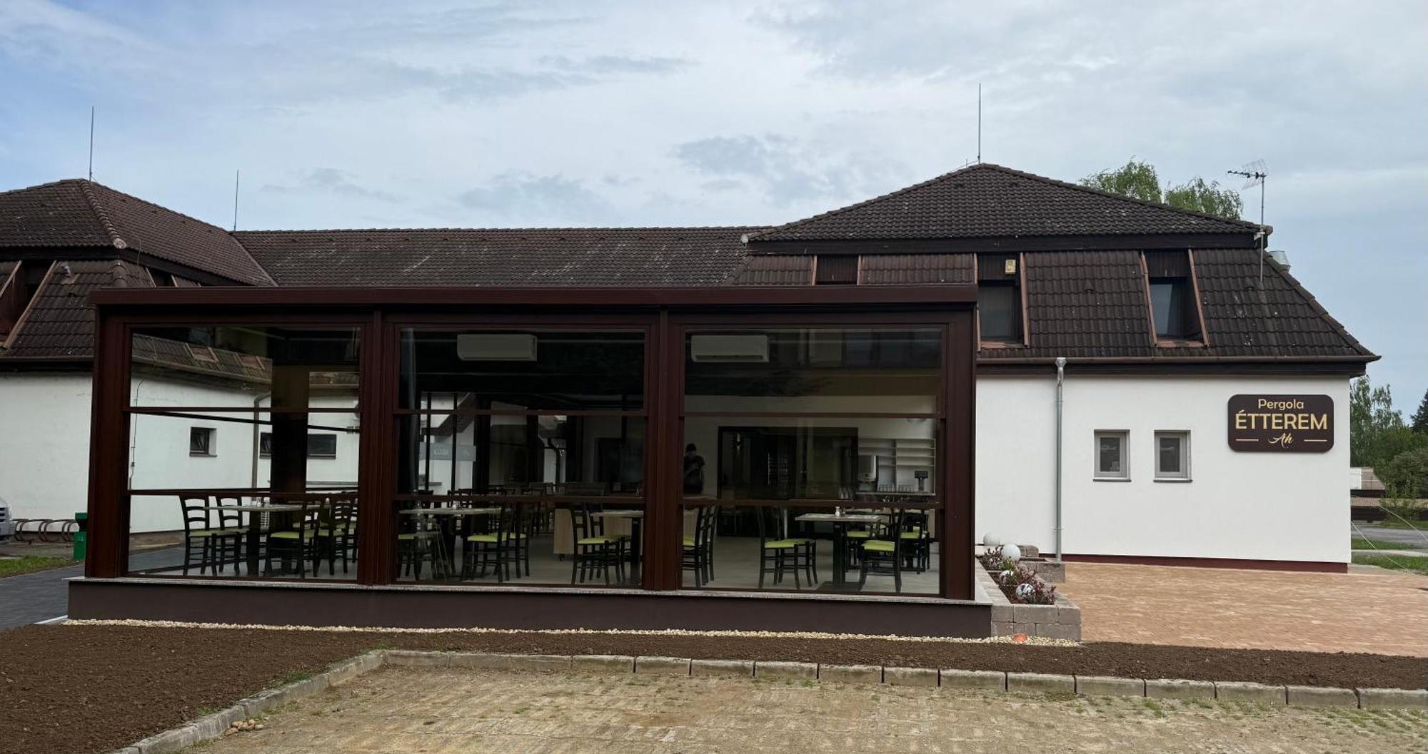 Apartman Hotel Buk Exterior photo